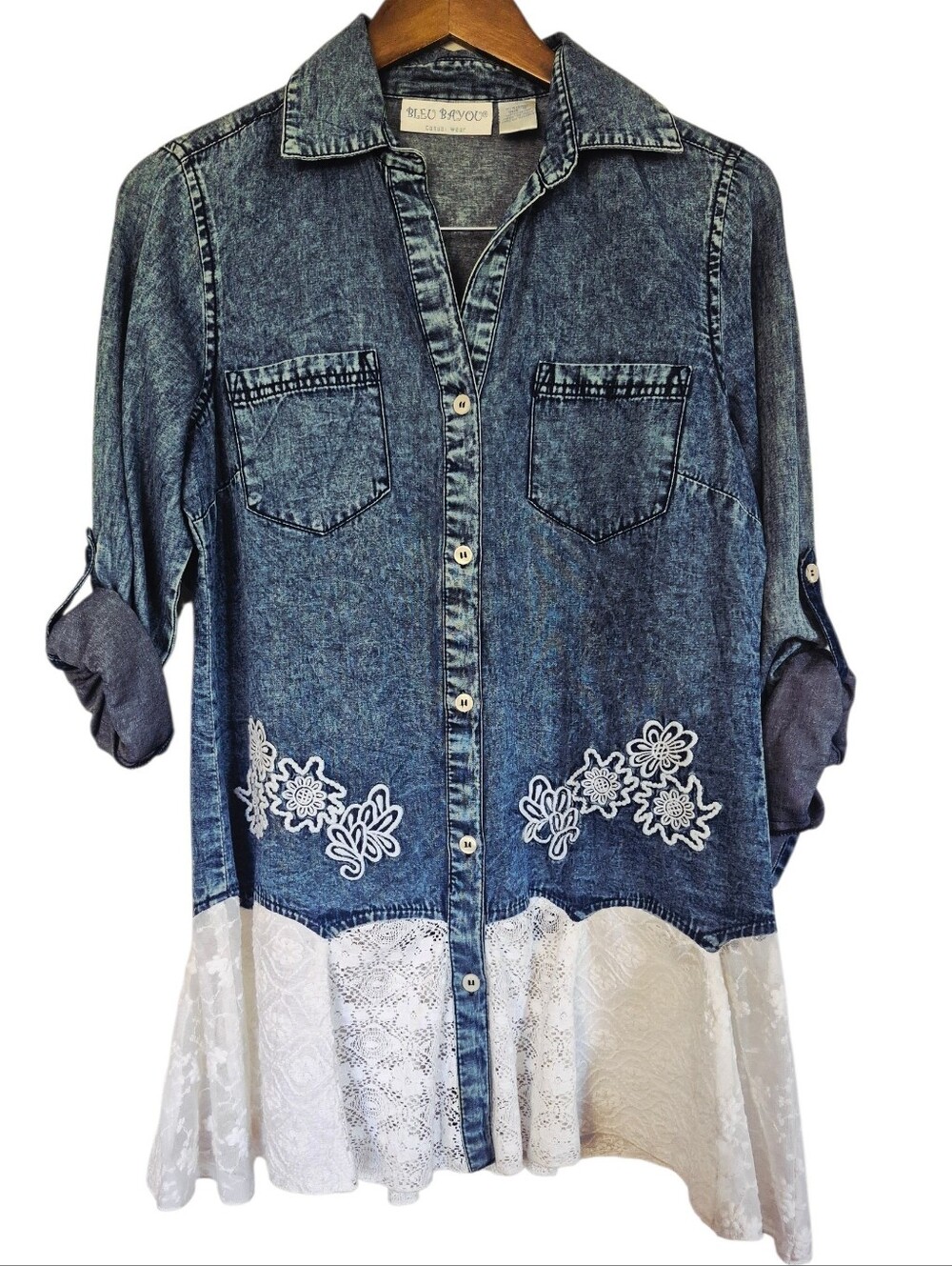 Bleu Bayou Boutique Western Romance Denim Lace Button Up Shirt Small